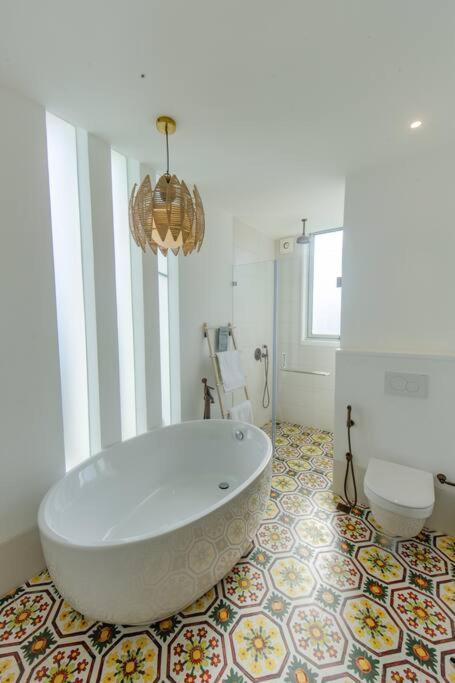 Presidential Luxury Villa Anjuna With Pvt Pool & Bathtub, Most Prime Location Exterior photo